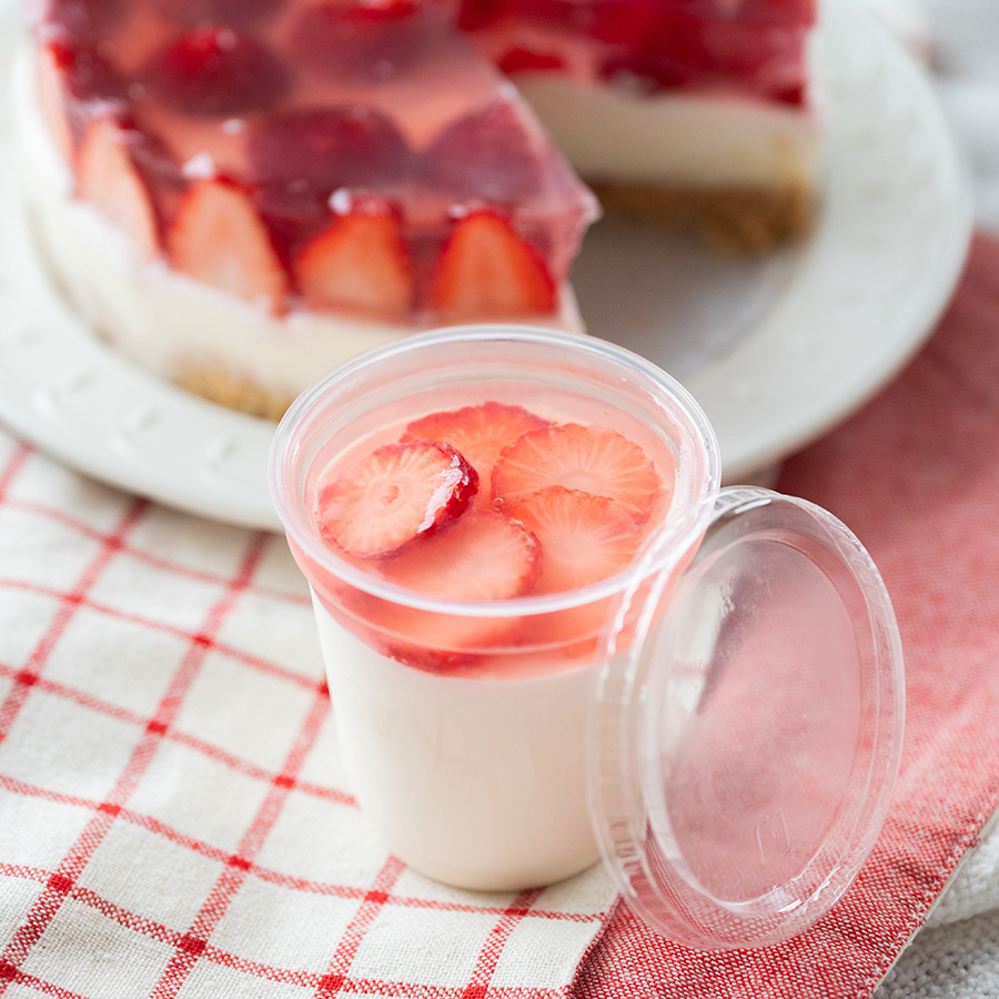 いちごのレアチーズケーキ