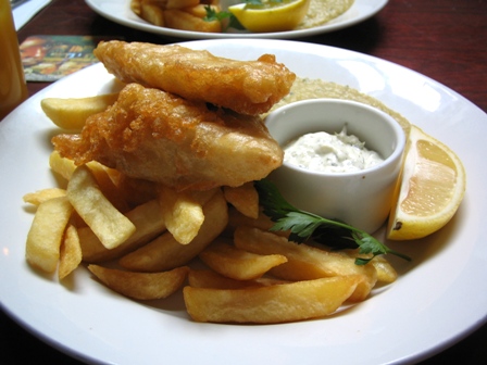 英国の国民食「フィッシュ＆チップス」で熱くなるワケ海外特派員リポート横山三加子毎日新聞「経済プレミア」