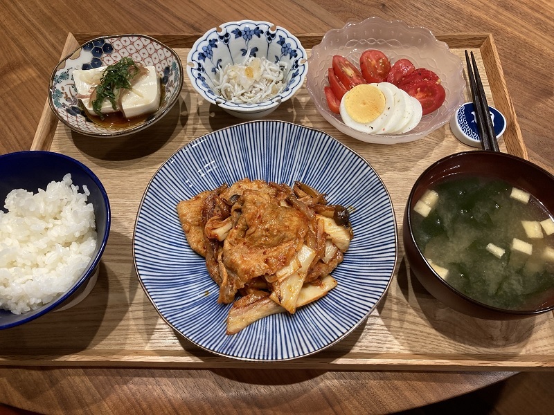 焼いて３分煮るだけ！ ２５０円で作れてやみつきになる美味しさ「うま辛豚キムチ豆腐 」の作り方