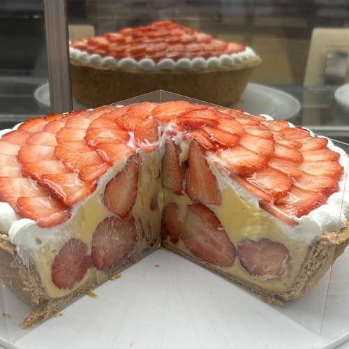 ハーブスで春限定ストロベリーミルクレープ2024＠コレド日本橋 ジェフグルメカードやっぱり株主優待が好き