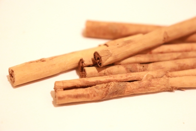シナモンスティックの活用方法！特徴やおすすめのコーヒーレシピも紹介コーヒー豆研究所