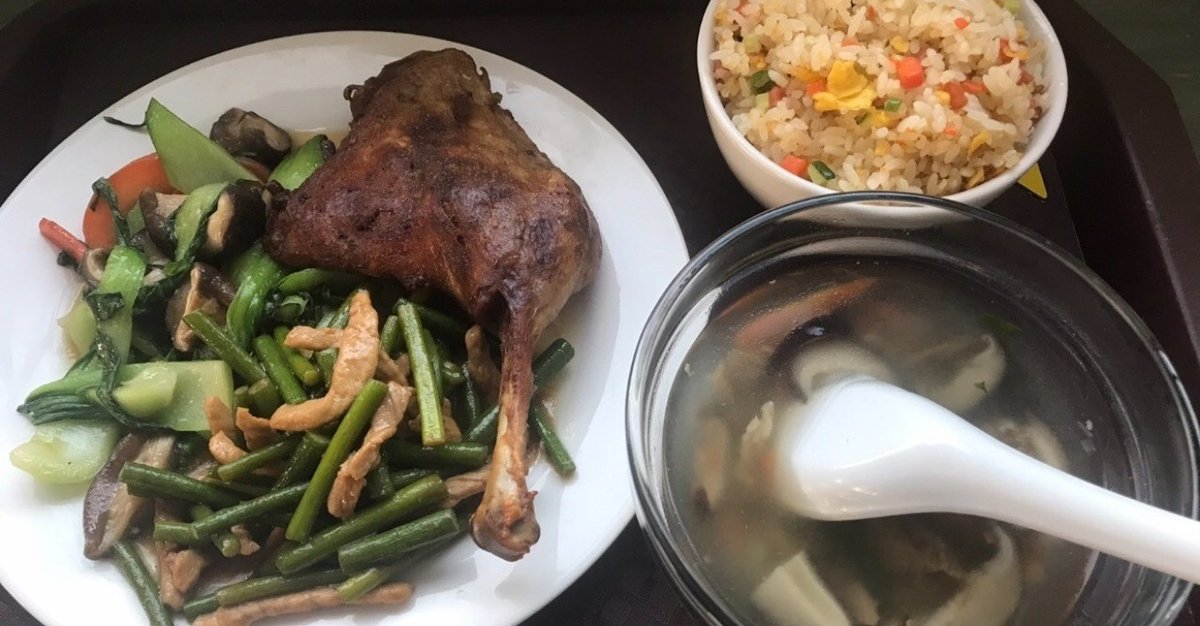 ピースボートの食事ってどんな感じ！？～船内の食事大公開～ ピースボートの旅ブログピースボートデッキPEACE BOAT DECK