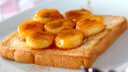 毎日でも飽きない！トーストの簡単アレンジレシピ26選デリッシュキッチン