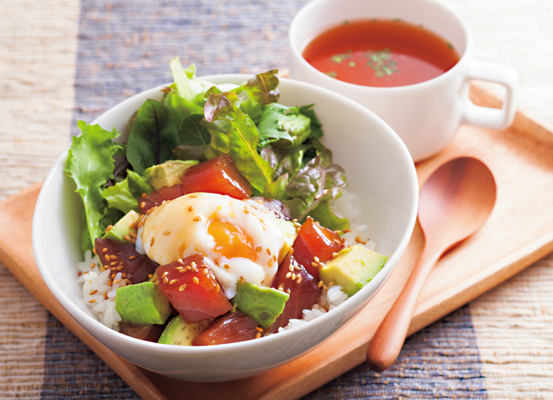 簡単！マグロとアボカドのハワイ風アヒポキ丼