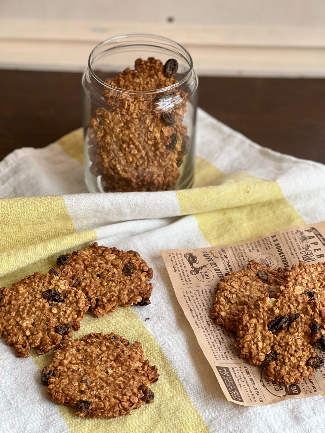 材料2つ 焼くまで3分未満！超簡単に混ぜるだけで作れる、ザクザクのオートミールクッキー バナナオートミールクッキー ノンオイル