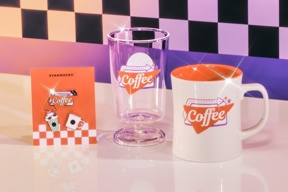 スタバのホリデー限定カップ、今年は顧客によるデザイン10種を採用