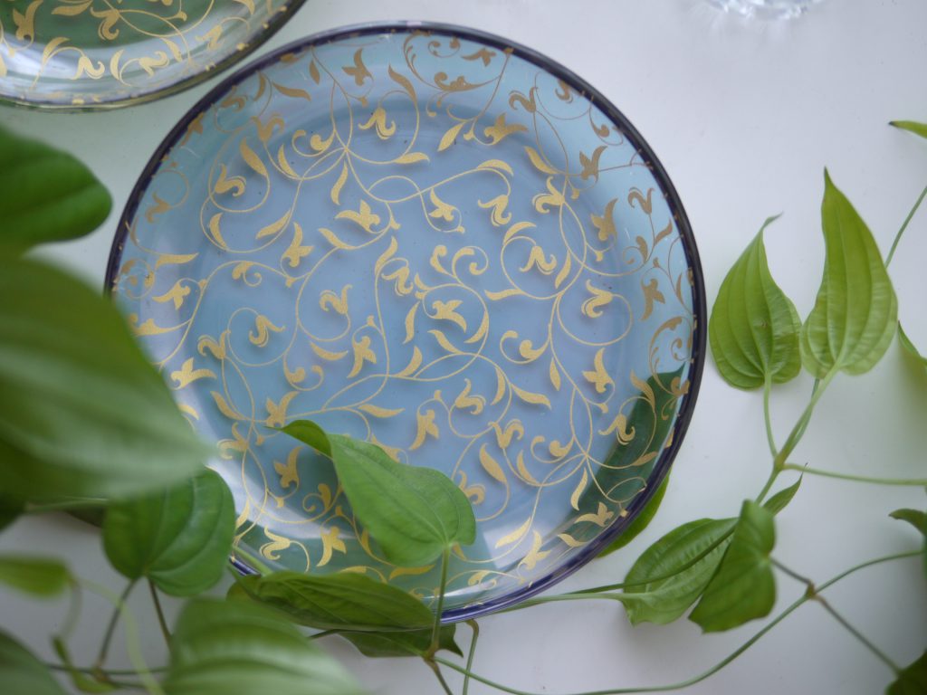 最終価格 ポーセラーツ・馬とチェーンのガラスコップ・プレート - メルカリ