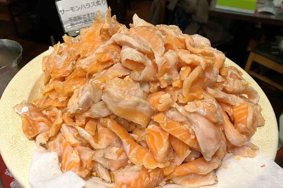 お知らせ📢 たいこ茶屋ランチ食べ放題では平日の整理券配布は廃止しておりましたが、有り難い事に連日沢山のお客様にご来店頂いておりますのと、バスツアー等の団体様のご予約も増えて参りますので、しばらく平日も整理券の配布を再開することとなりました🙇‍♀ 平日