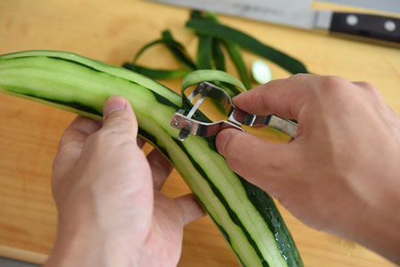 キュウリ 皮が硬いキュウリの育て方.com