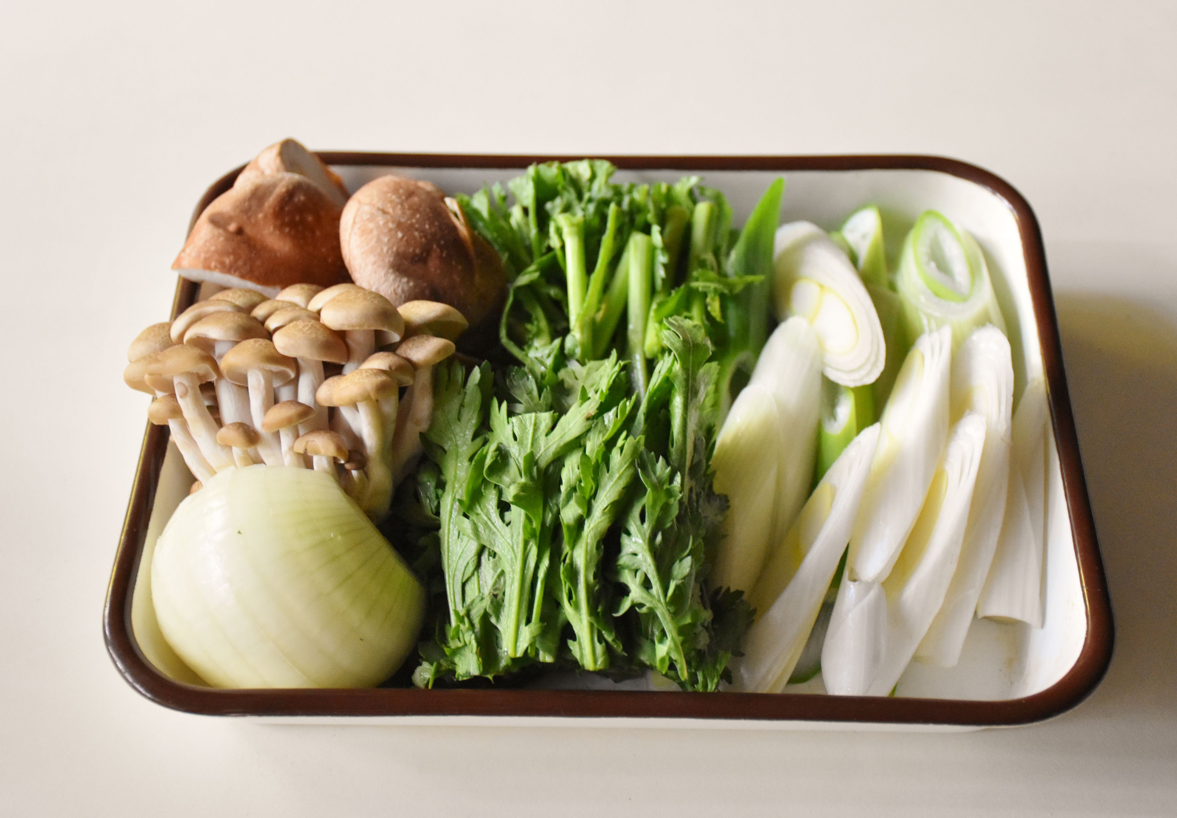 すき焼きのおすすめ具材60選！定番から変わり種まで♪失敗しない割り下の作り方＆下ごしらえの仕方も解説 - くふう トクバイニュース