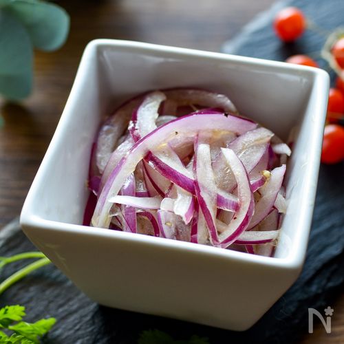 生ハムとたまねぎのマリネ