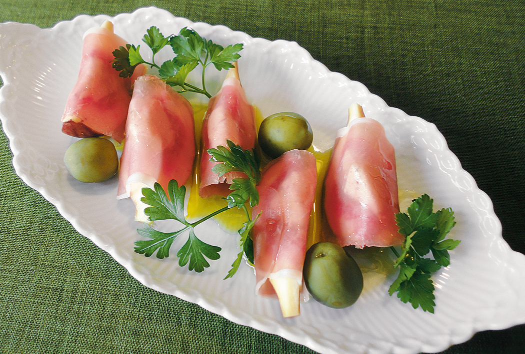 アボカドとチーズの生ハム巻き