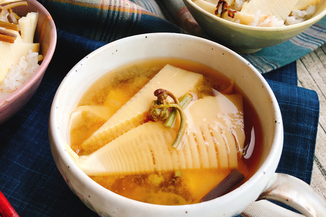 今日のお味噌汁 「わらびとお豆腐のお味噌汁」手づくり工房 四季の家