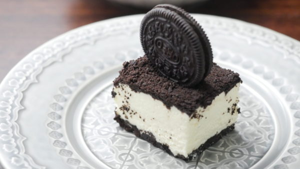 簡単10分混ぜるだけ！手みやげ系オレオレアチーズケーキとラッピング : ビジュアル系フード