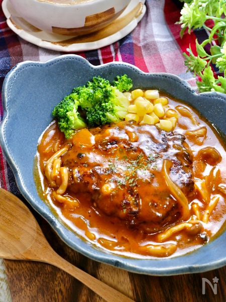 アレンジ自在ハンバーグの盛り付け方19選♪ おいしく見せるコツも4ページ目- macaroni