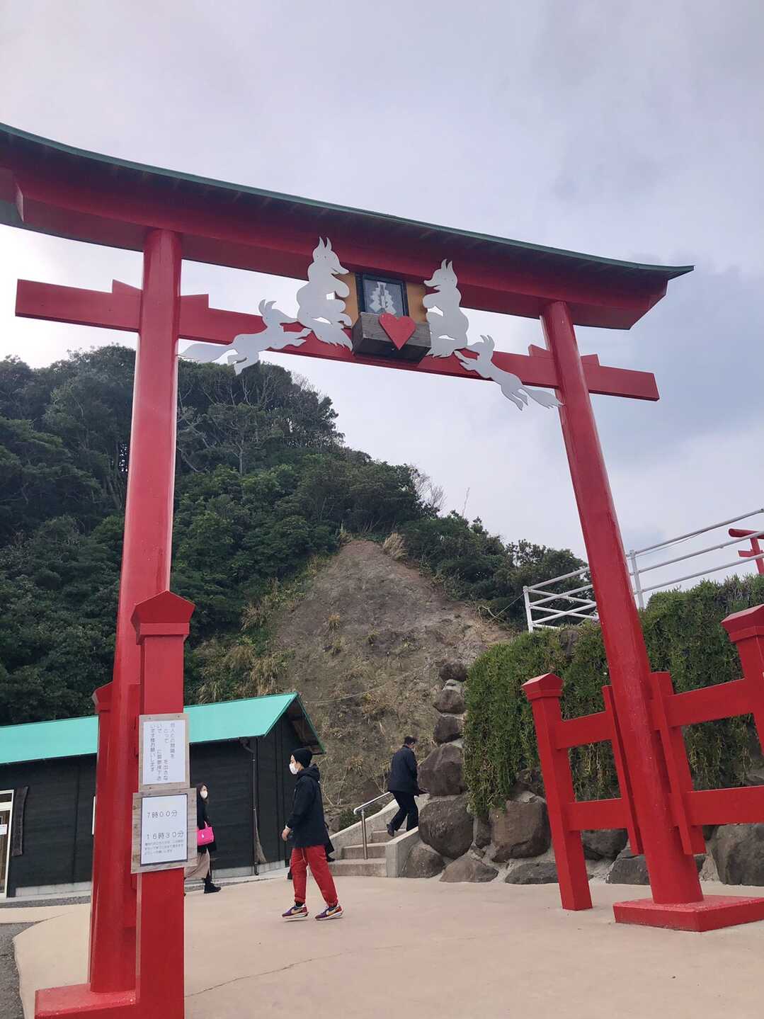 季節料理 すづな 富山市稲荷元町 ︎︎︎︎︎︎︎︎☑︎日替わり定食 ￥1,300 ︎︎︎︎︎︎︎︎︎︎・お好みわっぱ飯 うなぎ＋￥300 ・小鉢・お造り ・おでん盛合わせ ・海の幸サラダ ・白ご飯おかわり無料 ・コーヒー ︎︎*⁡ ⁡先週のランチは久しぶりにこちらへ