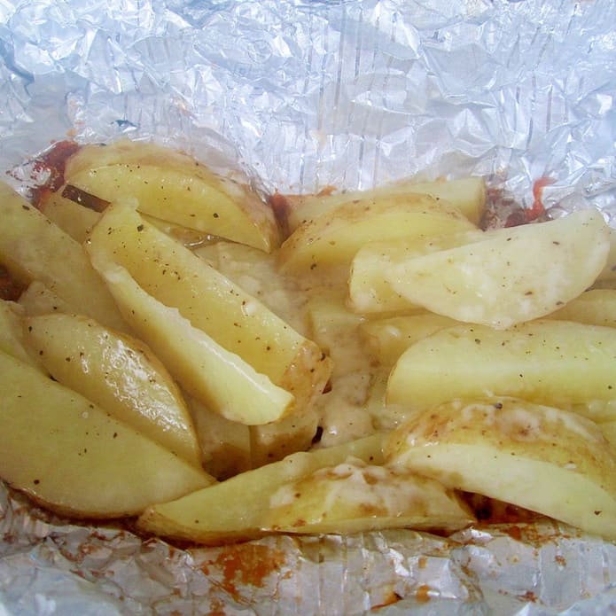 ジャンク最高！ビールが進む簡単じゃがバタベーコンの作り方 キャンプ飯・簡単レシピ