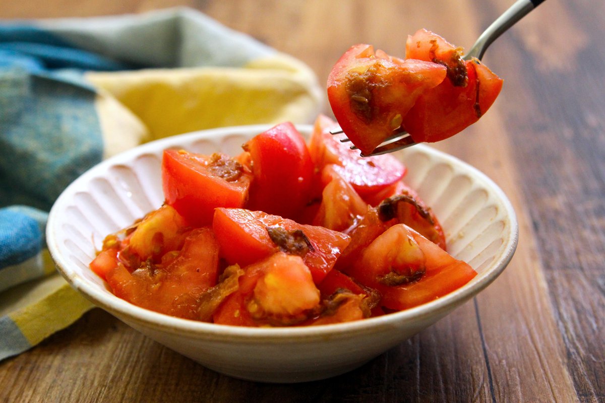 簡単絶品の大葉挟みトマト漬けレシピ