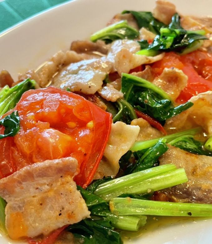 豚バラ肉とほうれん草のトマト炒めクラシル