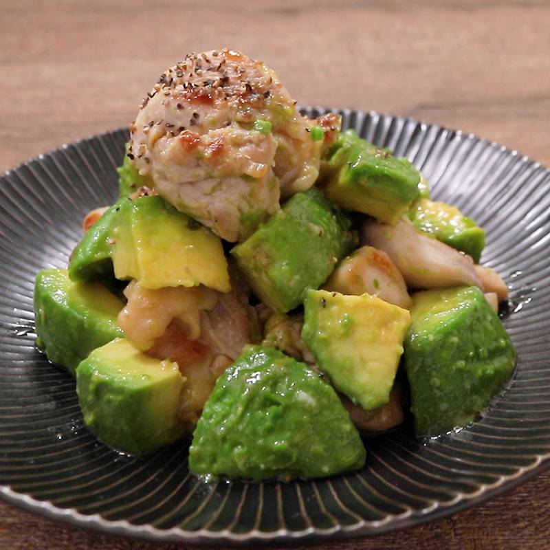 くすみ対策レシピ 焼肉のたれで簡単！失敗知らずのアボカド鶏そぼろ丼Beauty Journey 美容の情報 資生堂