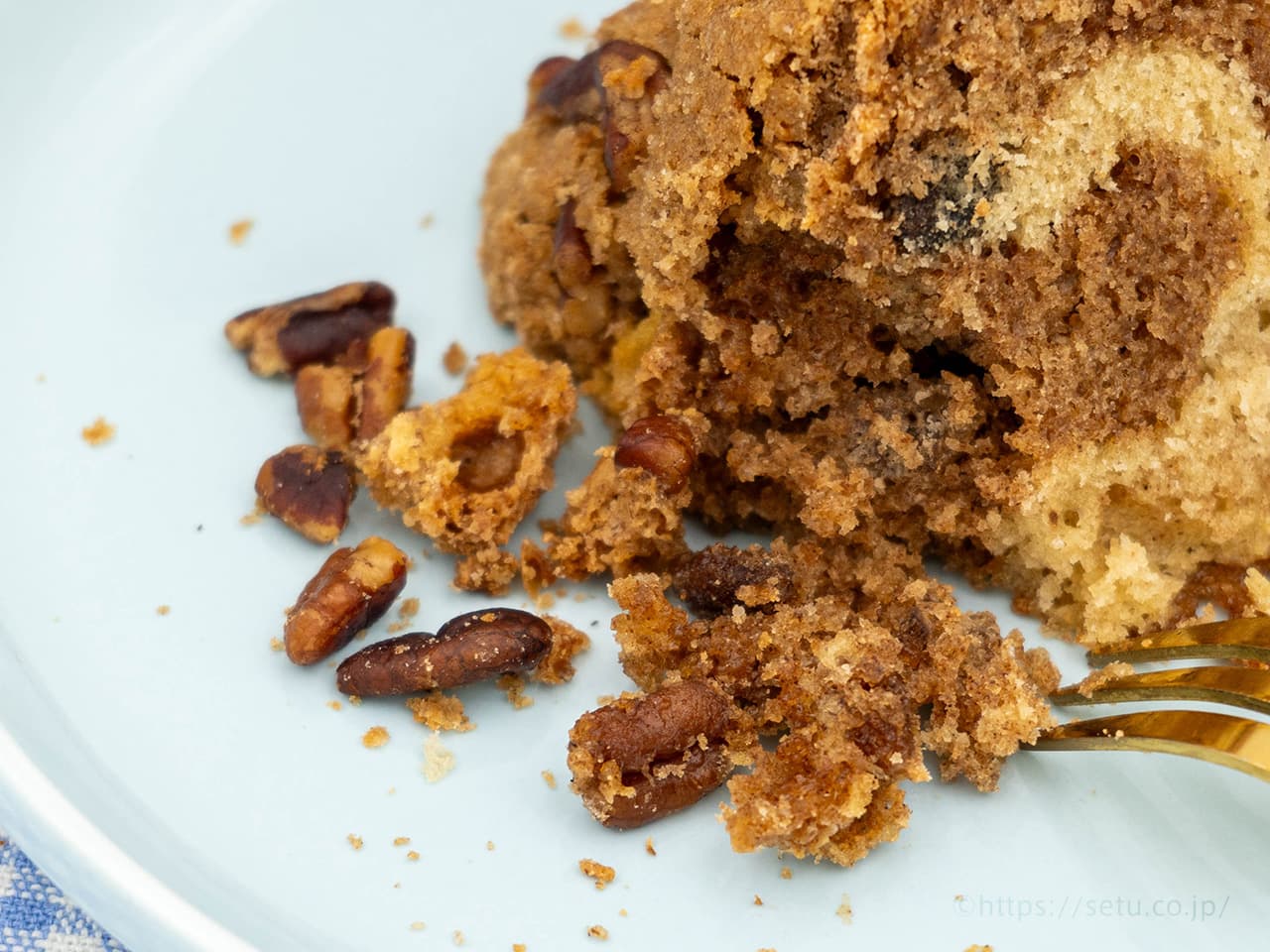 詳細レポはこちらから↓ @kotori_lifelog, ⁡, シナモンピーカンナッツケーキ, 1,298円,消費期限 加工日含めて5日間 ,⁡, ベーカリーコーナーの新商品焼き菓子！, ⁡, この型のケーキは初めて見たよ😳！, ⁡, シナモン大好きな私にとっては,かなり好みのケーキでした😍, 特にクランブルがシナモンシュガーを食べているよう🤤, とても美味しい！, ⁡,