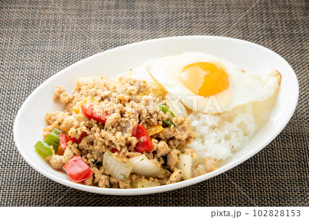 バジルが手元にないときに代用できる食材7つ – シュフーズ