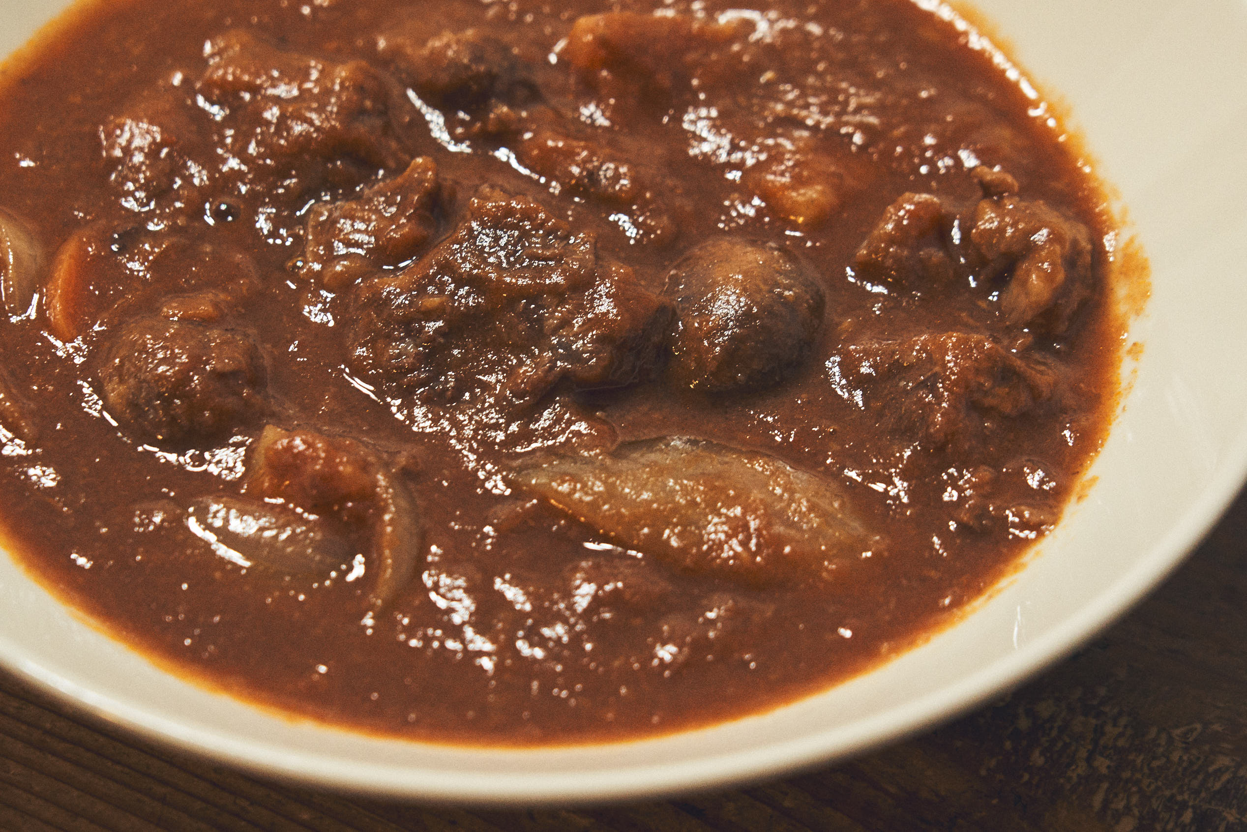 大きなすね肉のビーフシチュ