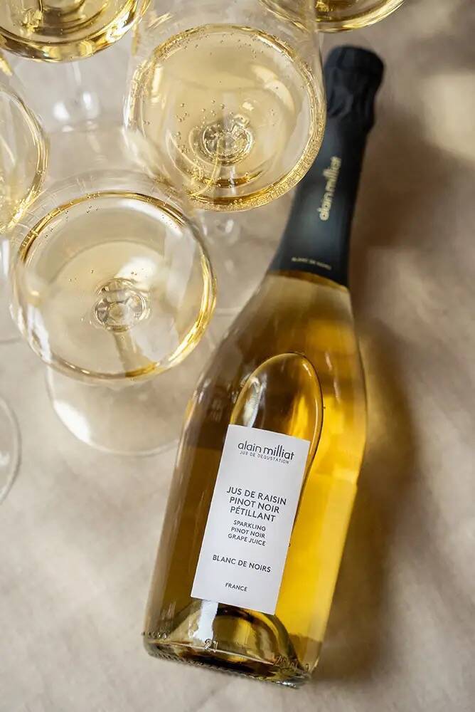 100の通販 食品・飲料・酒 紅まどんな ジュース 100%果汁ストレート 6本入り 720ml×2※茶箱 JAえひめ中央から直送 高級みかん ジュース 家庭用ギフト ブランド段ボール箱 お買得 敬老の日 果物 フルーツジュース えひめ中央農業組合