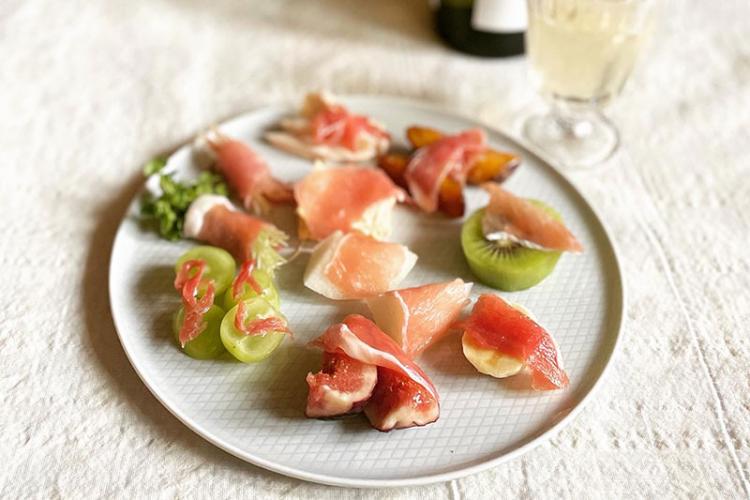 オリーブオイルで秋の味覚、生ハムメロンならぬ「生ハム柿」オリーブノート公式 - カラダに美味しい、オイルのノート