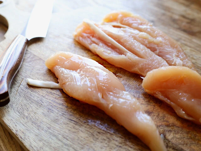 鶏のささみをしっとり仕上げる超簡単な裏ワザ レシピ・作り方Tasty