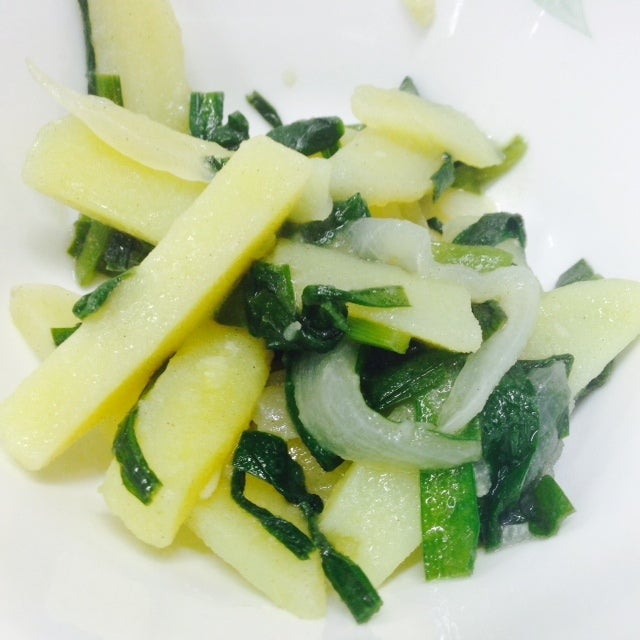 バズりまくってたジアちゃん餃子🥟@michiru1988 さんの投稿をお借りしました❣️ ＼バズりまくってたジアちゃん餃子🥟レシピ👇今回大好きな豆苗使って作りました🥰 ⁡ いいね！って思ったら保存＆コメントも待ってます！🔥 他にもキレイ痩せダイエットレシピ