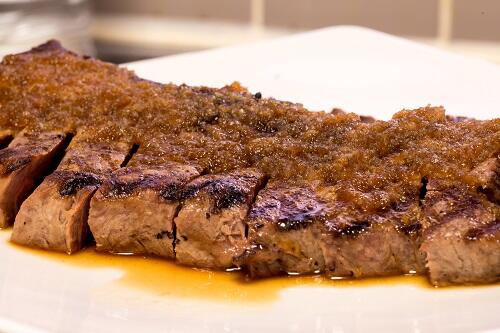 バーベキューで肉の仕込みが重要な理由は？下ごしらえや下味の付け方を紹介