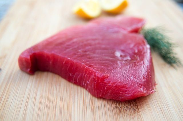 わけあり マグロ 刺身 赤身 1kg 本マグロ メバチマグロ 混在 柵 冷凍 生食用 クロマグロ お刺身 切落とし : 函館 マルユウ漁業部 - 通販- Yahoo!ショッピング