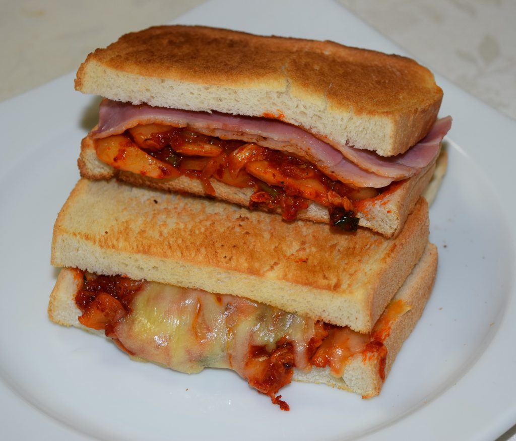 丸大食品レシピハムとキムチのサンドイッチ