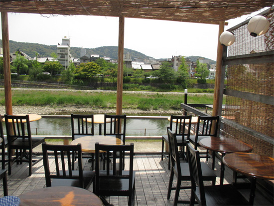 京都の夏の風物詩「川床・納涼床」のランチ＆ディナー予約！貴船、鴨川、高雄など2024年版