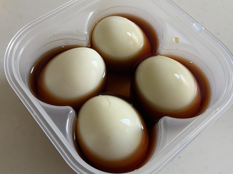 ダイソーの容器ピッタリの量の煮卵