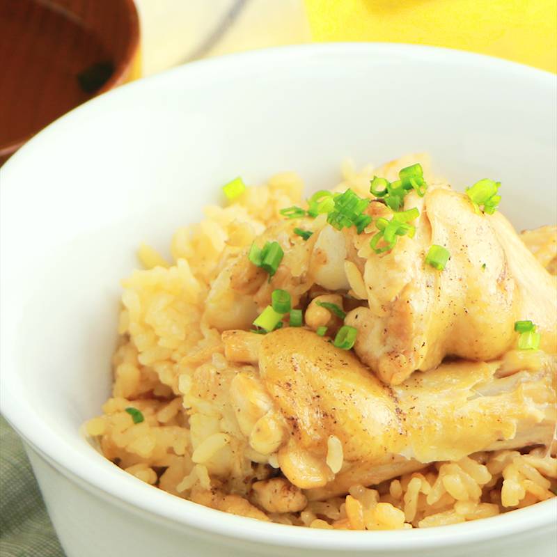 炊飯器で簡単♪鶏手羽元の旨塩煮