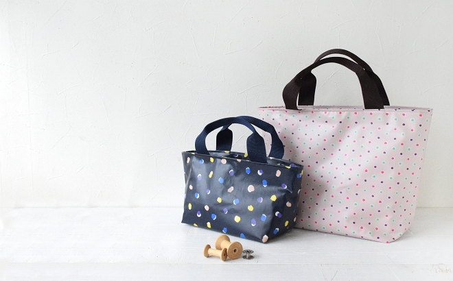 大きく開くランチバッグの作り方 保温保冷バッグ★大きめお弁当箱もすっぽり入るサイズ★持ち手つきお弁当袋