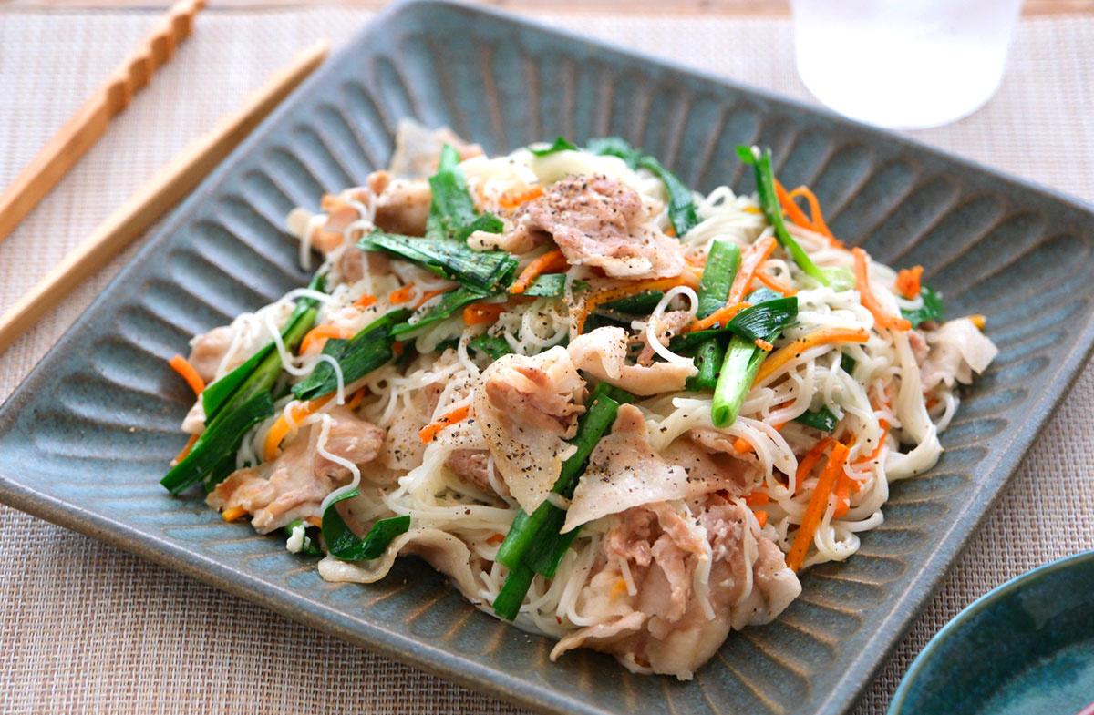 最高に美味！豚肉とニラのにゅうめんの作り方 プロのレシピ