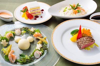 ミラコスタのルームサービス☆朝食やケーキ、ステーキ丼など絶景in - 海外旅行記