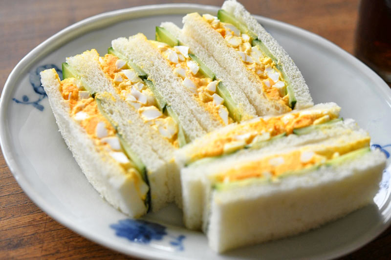 徹底解説 英国貴族はなぜキュウリのサンドイッチを好んだのか？アンティーク家具ショップ 公式ケントストア