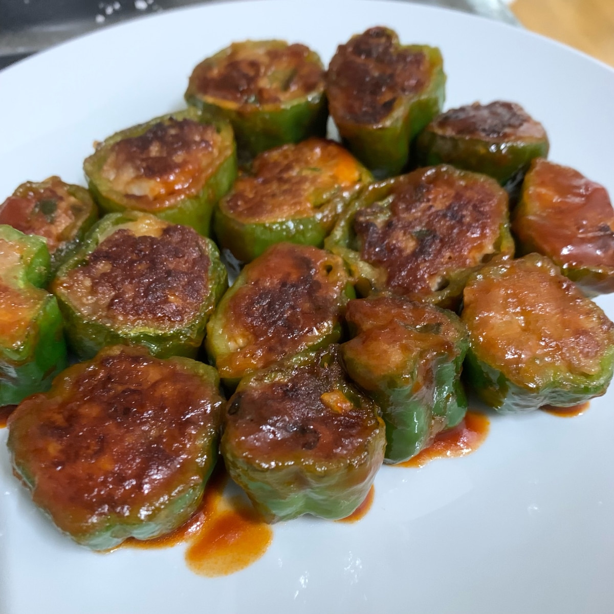 料理の荒ワザ 話題の「肉のピーマン詰め」作ってみた！よく読んでね、ピーマンの肉詰めではないよ 笑『あたらしい日日』こんな時代のニューノーマルな暮らし方。食と農、生活情報をお届けします