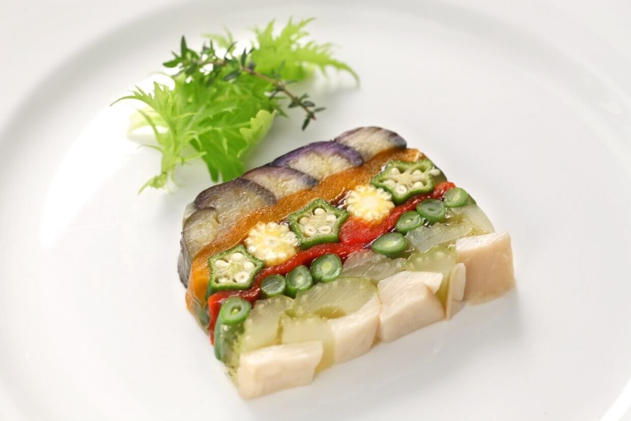 アンティークラヴィエ 前菜皿 三日月型 白 フランスアンティーク食器