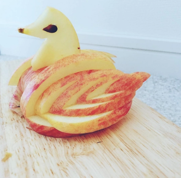 お正月にも使える！りんごの飾り切り「さっそく真似したい」CHANTO WEB