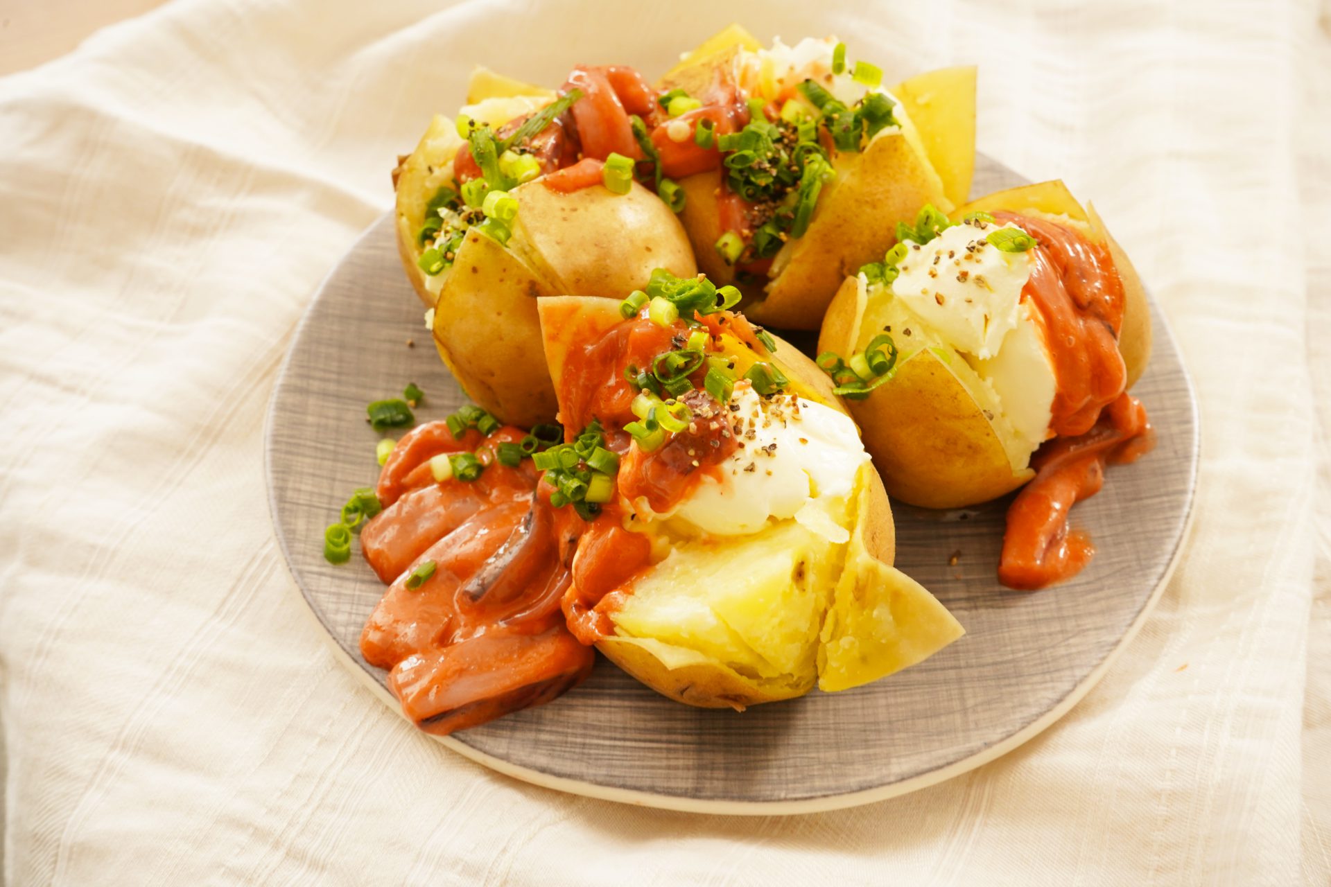 レシピ 家飲みにもぴったり♪塩辛じゃがバター - LITHON LIFE