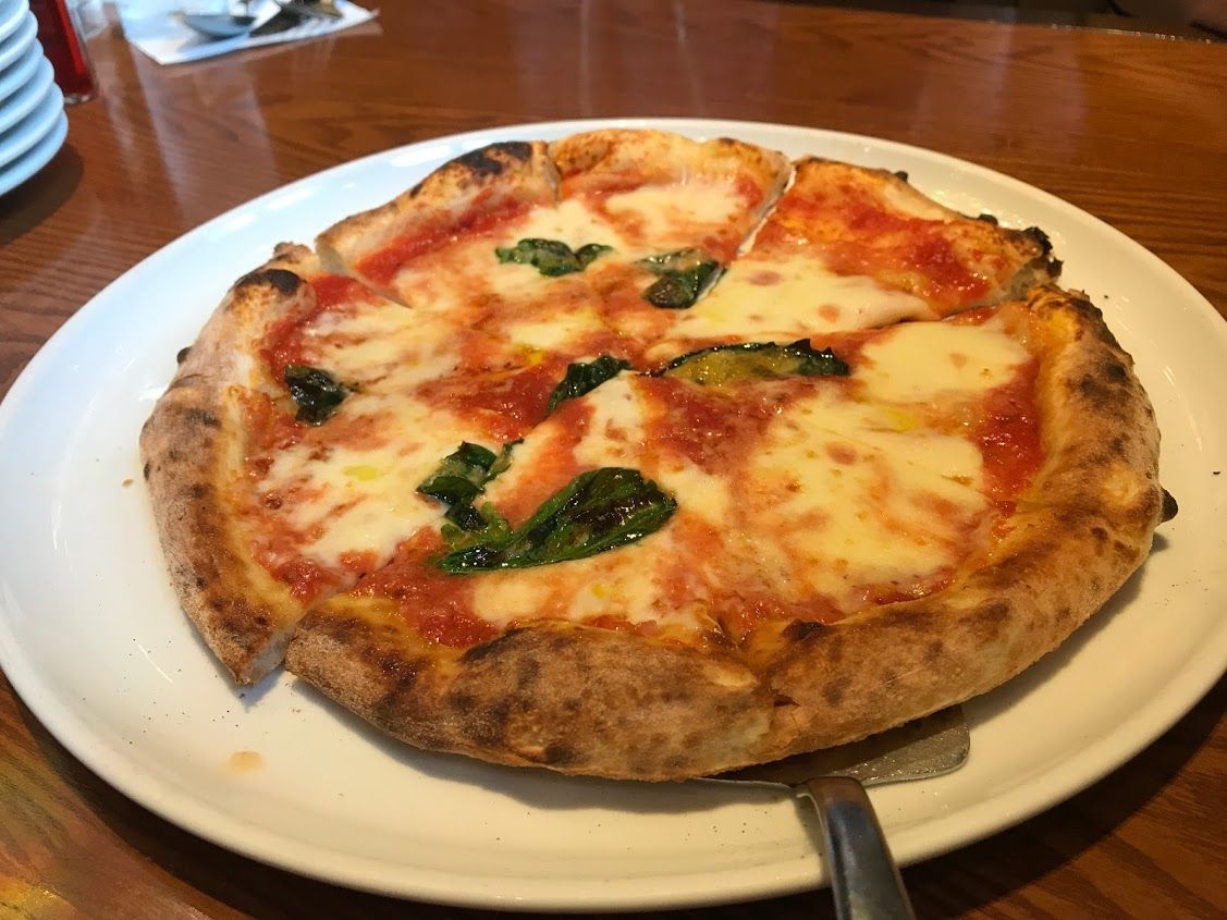 ランチ：リゴレット ワイン＆バーRIGOLETTO WINE AND BAR ＠丸の内 : PIP東京食べ歩きと猫×４の日記