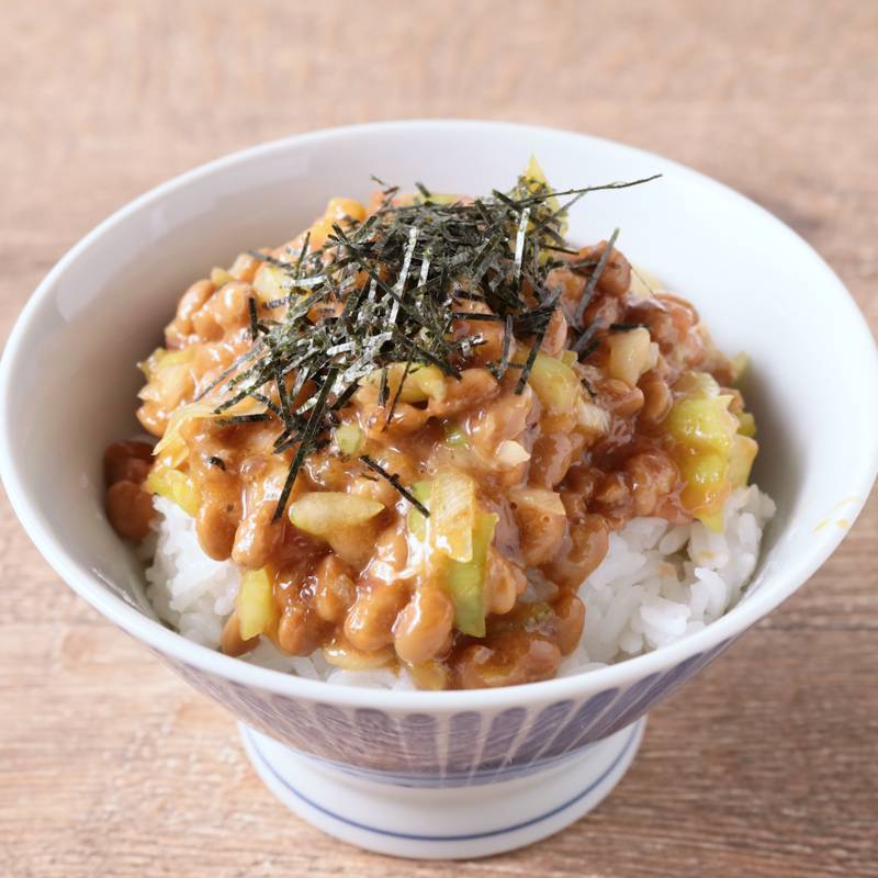 にんにくねぎとろ丼