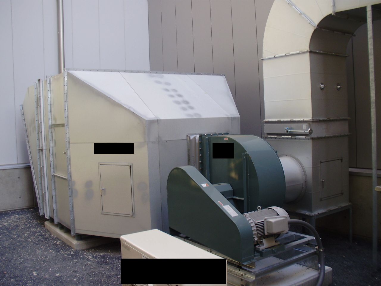 オープン後に近隣トラブル！？飲食店の排気のニオイ対策法飲食店デザイン研究所