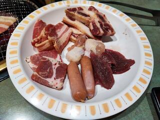 焼肉三昧 玄」はたった1200円で焼肉食べ放題！このコスパには大阪人もさすがに納得せざるを得ない - ぐるなび みんなのごはん