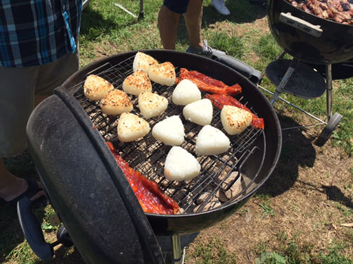 虫食いりんごのイラスト素材2393855- PIXTA